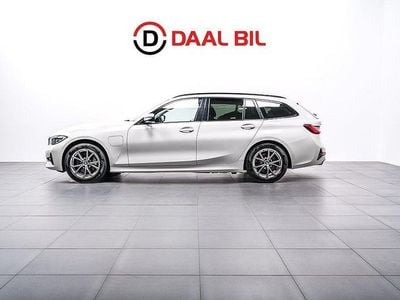BMW 330e