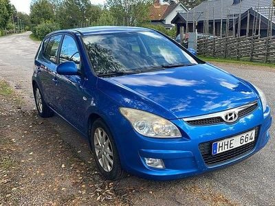Blå Begagnad 2007 Hyundai i30 Halvkombi | 28 800 kr (Marknadspris)
