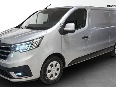 Grå Begagnad 2023 Renault Trafic Minibuss | 359 000 kr (Dyr)