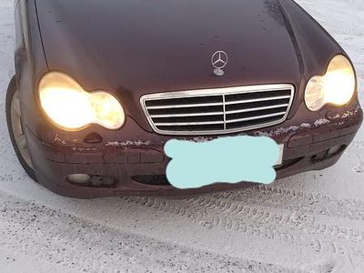 Begagnad 2007 Mercedes C180 Sedan | 32 000 kr (Marknadspris)