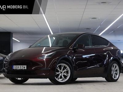 Begagnad Tesla Model Y Long Range AWD 378 kW (514 HK) 2024 Röd SUV