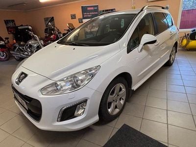 Vit Begagnad 2011 Peugeot 308 SW Kombi | 37 900 kr (Marknadspris)