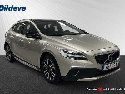 Brun Begagnad 2017 Volvo V40 CC Business Edition Kombi | 184 900 kr (Marknadspris)