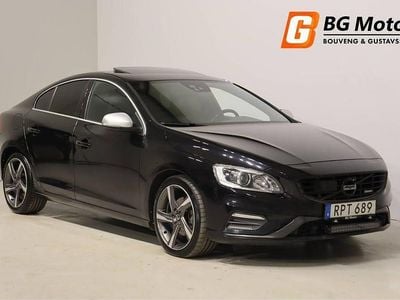 Svart Begagnad 2015 Volvo S60 R-Design Sedan | 139 900 kr (Marknadspris)
