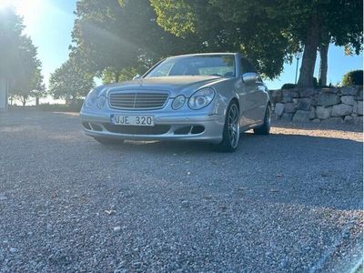 Mercedes E320