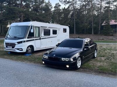 BMW 525