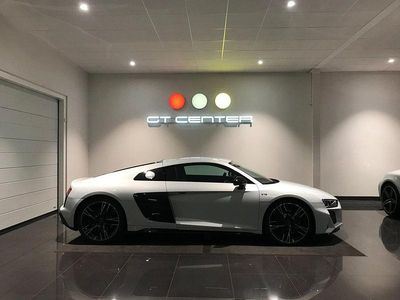 Grå Begagnad 2023 Audi R8 Coupé Performance Sportkupé | 1 749 000 kr