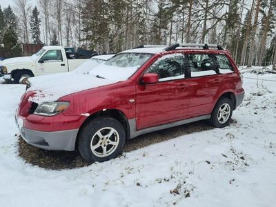 begagnad Mitsubishi Outlander 2.0 4WD