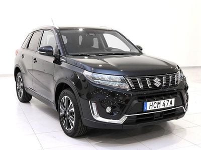 Svart Begagnad 2024 Suzuki Vitara SUV | 279 900 kr (Bra pris)