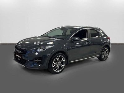 Begagnad Kia XCeed Advance 105 HK (77 kW) 2022 /h8g/ penta metal m SUV