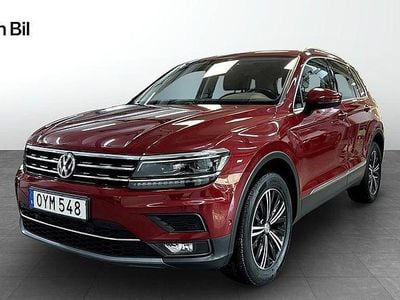 Röd Begagnad 2018 VW Tiguan Highline SUV | 289 900 kr (Marknadspris)