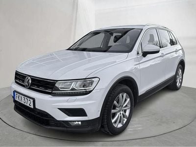 Vit Begagnad 2018 VW Tiguan SUV | 184 900 kr (Bra pris)