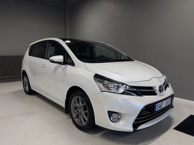 begagnad Toyota Verso 1.8 147hk Valvematic Aut B-kam Pano Drag 7-sist