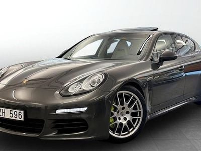 Mörkgrå (grey) Begagnad 2013 Porsche Panamera S E-Hybrid Sedan | 369 000 kr