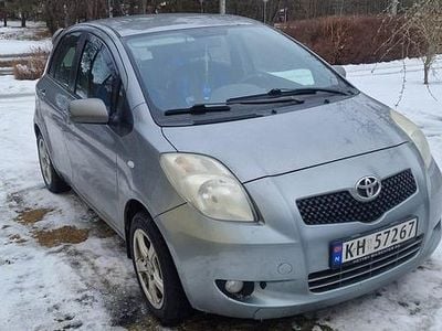 Begagnad Toyota Yaris 90 HK (66 kW) 2008 Halvkombi
