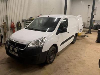 Begagnad 2017 Peugeot Partner Minibuss | 70 000 kr (Marknadspris)