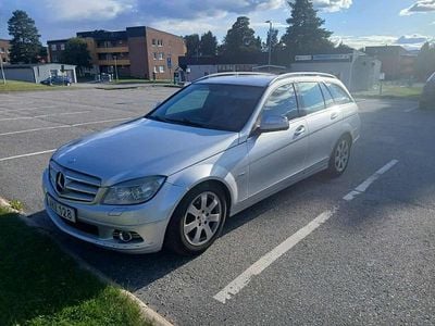 Begagnad Mercedes 220 2008