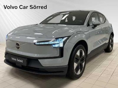 Grå Begagnad 2024 Volvo EX30 Single Motor Extended Range SUV | 364 900 kr (Marknadspris)