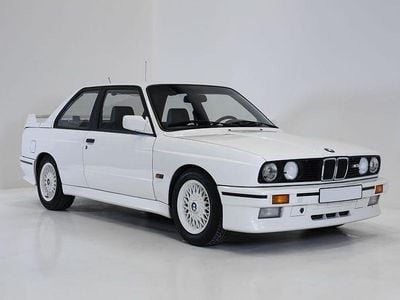 Begagnad BMW M3 194 HK (142 kW) 1988 Vit Sedan