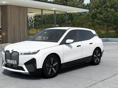 Vit Begagnad 2023 BMW iX Comfort Edition SUV | 949 500 kr