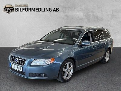 Begagnad Volvo V70 Summum 116 HK (85 kW) 2011 Blå Kombi