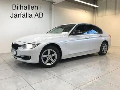 Vit Begagnad 2013 BMW 320 Sedan | 119 900 kr (Marknadspris)