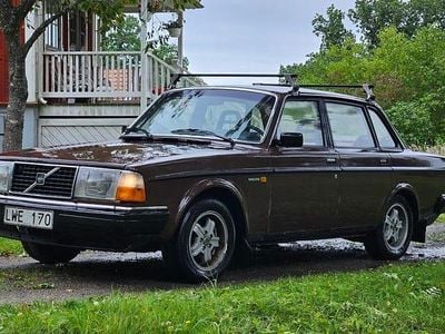 Begagnad 1984 Volvo 240 | 32 000 kr