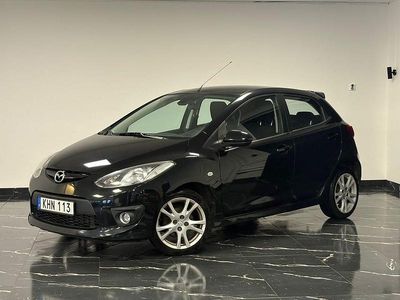 Begagnad Mazda 2 Inclusive 104 HK (76 kW) 2007 Svart Halvkombi