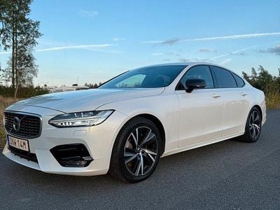 Vit Begagnad 2019 Volvo S90 R-Design Sedan | 249 500 kr