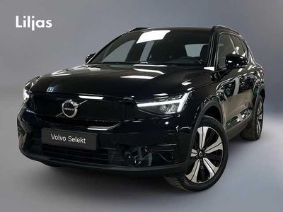 Svart Begagnad 2022 Volvo XC40 Core SUV | 319 000 kr