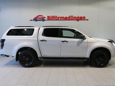 Vit svart Begagnad 2023 Isuzu D-Max Sedan | 479 900 kr (Superpris)