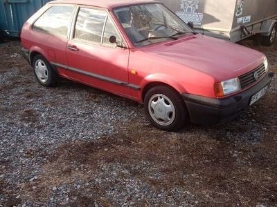 Begagnad VW Polo 75 HK (55 kW) 1992 Röd Sportkupé