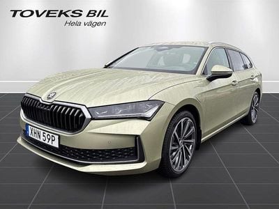 Ice tea yellow metallic Begagnad 2024 Skoda Superb LAURIN & KLEMENT Kombi | 499 900 kr