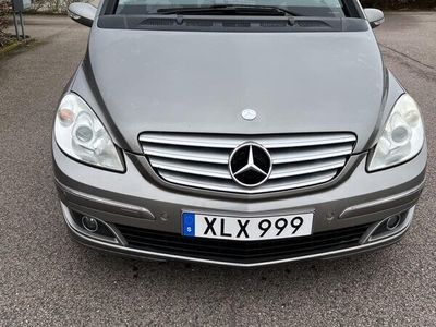 Mercedes B200