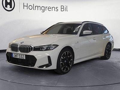 Begagnad BMW 330e M Sport 184 HK (135 kW) 2025 Vit Kombi