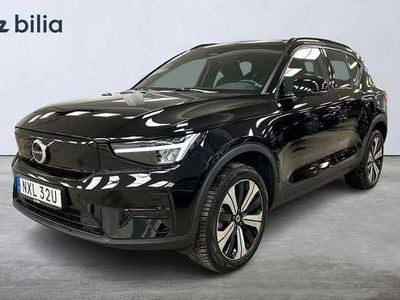 Svart Begagnad 2022 Volvo XC40 Core SUV | 339 900 kr