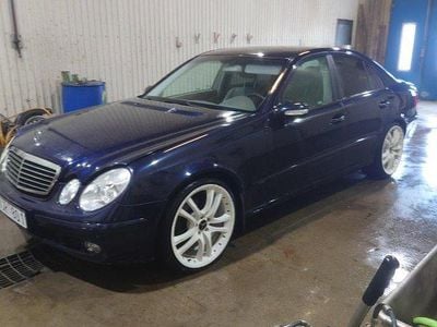 Mercedes E200