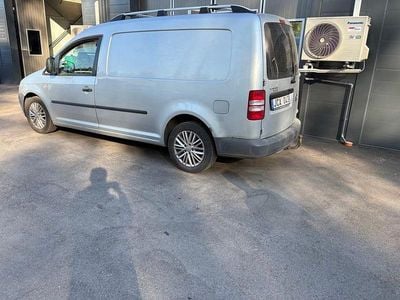 Begagnad VW Caddy Maxi 105 HK (77 kW) 2009 Minibuss
