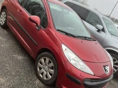 begagnad Peugeot 207 3-dörrar 1.4 Euro 4. Bara två ägare.