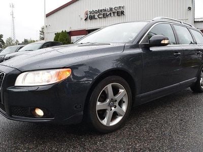 Grå Begagnad 2009 Volvo V70 Summum Kombi | 84 990 kr (Marknadspris)