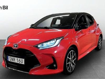 Röd Begagnad 2021 Toyota Yaris Edition Halvkombi | 224 800 kr (Dyr)