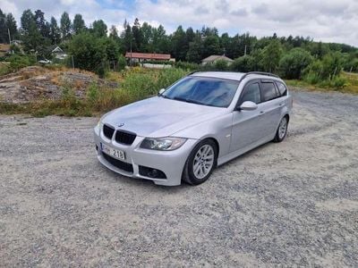 BMW 325