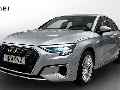Florettsilver metallic Begagnad 2023 Audi A3 Advanced Sedan | 259 000 kr (Marknadspris)