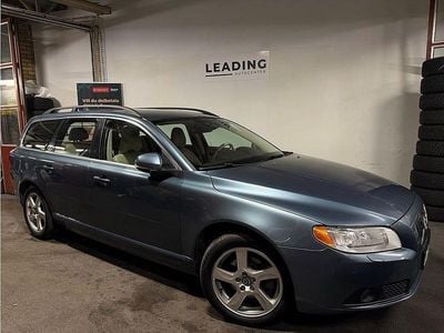 Begagnad Volvo V70 Momentum 163 HK (119 kW) 2012 Blå Kombi