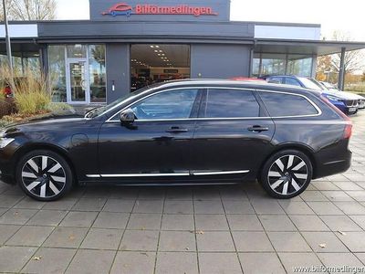 Onyx svart metallic Begagnad 2024 Volvo V90 Core Kombi | 379 900 kr (Marknadspris)