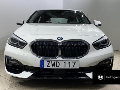 begagnad BMW 118 Model Sport Aut PDC LED BSI 2021, Halvkombi