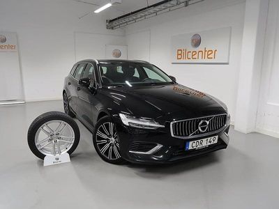 Svart Begagnad 2022 Volvo V60 Kombi | 339 900 kr (Bra pris)