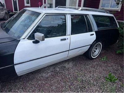 Begagnad 1988 Chevrolet Caprice Kombi | 50 000 kr