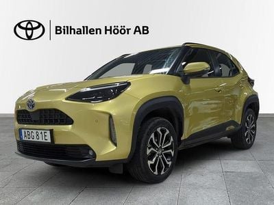Gul Begagnad 2023 Toyota Yaris Hybrid Active | 269 900 kr (Marknadspris)