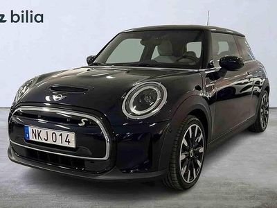 Svart Begagnad 2023 Mini Cooper SE Halvkombi | 229 900 kr